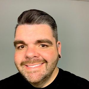 Meet your Posher, Tom